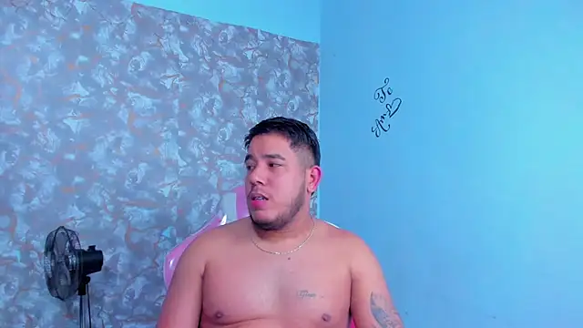 Snapshot of edgarsexxx chatting on 02/26/26, 06:45 edgarsexxx online show from 02/26/26, 06:45