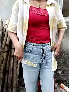 ngocbao11 online show from 04/01/26, 12:44