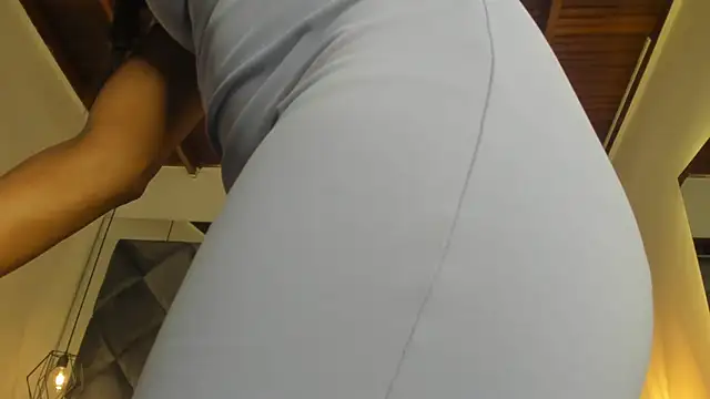 ebonyx40 online show from 04/13/26, 11:16