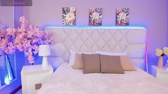 Bianca Monroe  online show from 03/23/26, 07:18