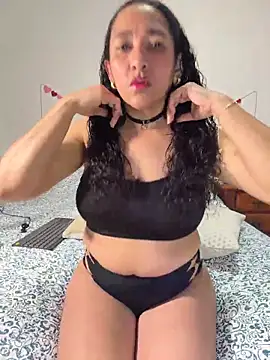 CrystalIvy online show from 04/04/26, 01:37