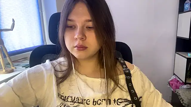 Snapshot of TomikoPfau chatting on 02/28/26, 07:42 TomikoPfau online show from 02/28/26, 07:42