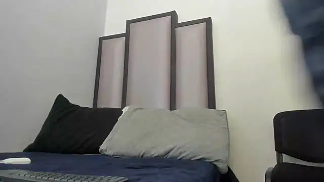 Snapshot of Endrick-23 chatting on 06/21/26, 04:04 Endrick-23 online show from 06/21/26, 04:04