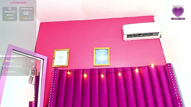 curvybuffgirllll online show from 03/19/26, 07:29