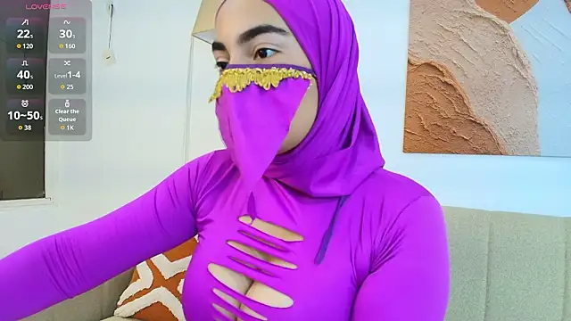 Snapshot of Malika_Noor chatting on 02/25/26, 01:43 Malika Noor online show from 02/25/26, 01:43