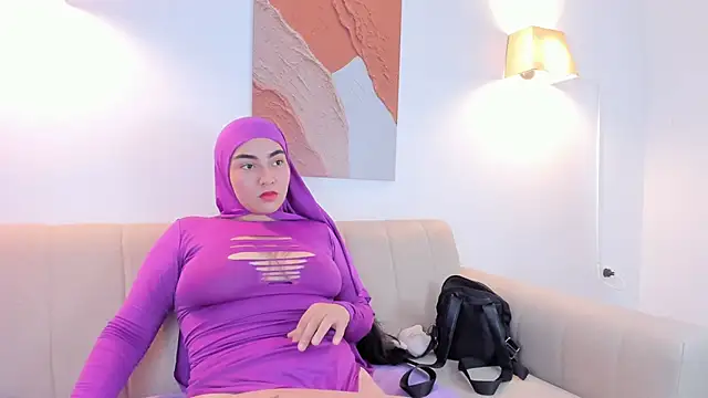 Snapshot of Malika_Noor chatting on 05/10/26, 03:28 Malika Noor online show from 05/10/26, 03:28