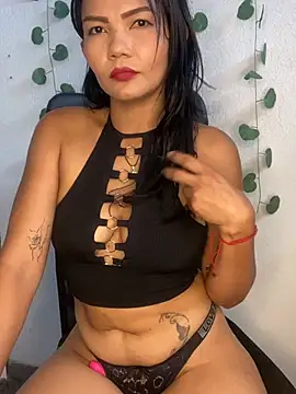 Snapshot of Susy_em chatting on 02/19/26, 04:36 Susy em online show from 02/19/26, 04:36