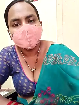 Snapshot of keerthy_telugu chatting on 04/08/26, 05:51 keerthy telugu online show from 04/08/26, 05:51