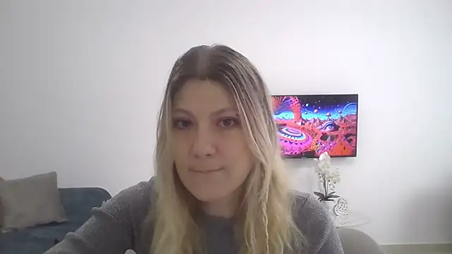 Foxy Bright online show from 03/03/26, 12:44