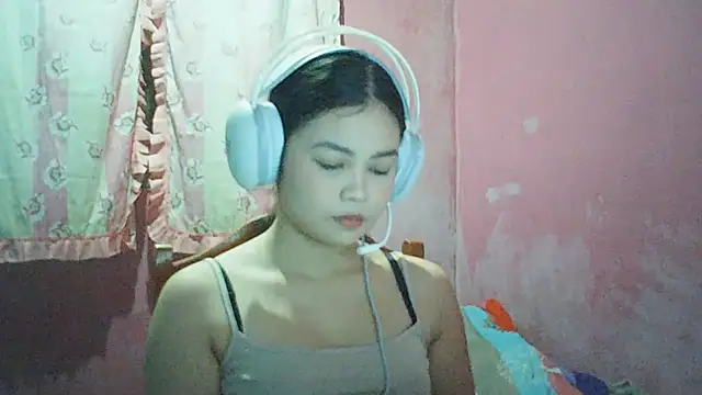 Snapshot of DessertFlower chatting on 05/15/26, 03:13 DessertFlower online show from 05/15/26, 03:13