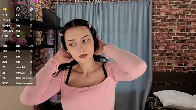 Six Seven7 online show from 04/10/26, 12:21