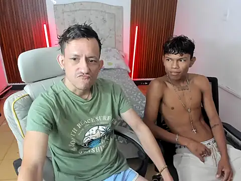 Snapshot of juan_and_luke chatting on 02/22/26, 12:58 juan and luke online show from 02/22/26, 12:58