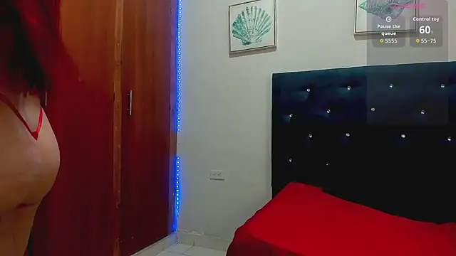 Snapshot of SofiaGonzales_ chatting on 05/09/26, 01:38 SofiaGonzales online show from 05/09/26, 01:38