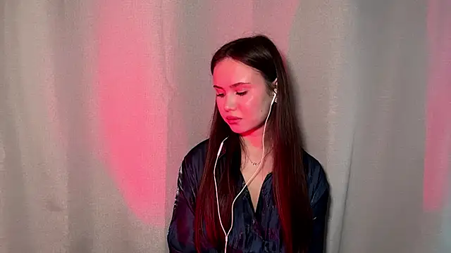 Snapshot of MarylynnSimens chatting on 02/24/26, 05:38 MarylynnSimens online show from 02/24/26, 05:38