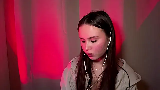 Snapshot of MarylynnSimens chatting on 02/25/26, 07:12 MarylynnSimens online show from 02/25/26, 07:12