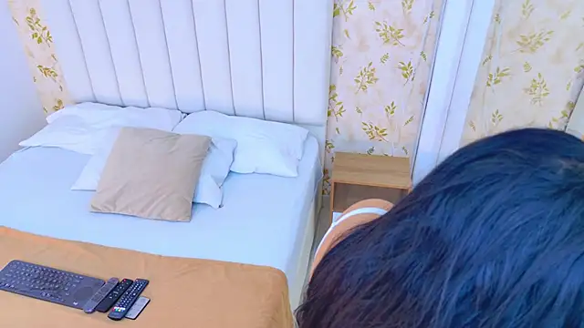 Snapshot of Scarleett_Fire chatting on 02/26/26, 11:53 Scarleett Fire online show from 02/26/26, 11:53