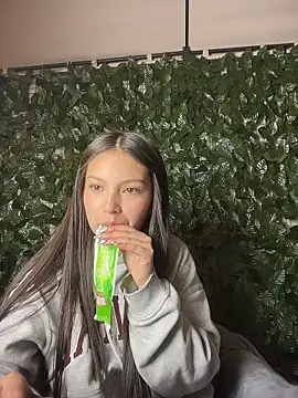 Mady Pink online show from 04/01/26, 04:24