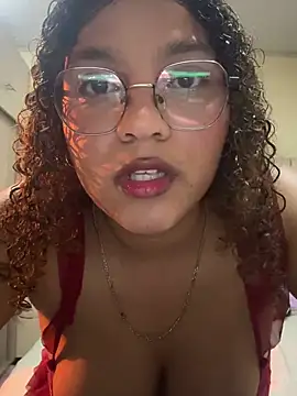 Snapshot of KendyLove_ chatting on 07/09/26, 05:44 KendyLove online show from 07/09/26, 05:44