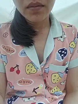 kieuqueen92 online show from 02/27/26, 12:05