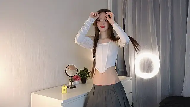 arina waifu online show from 03/09/26, 09:08