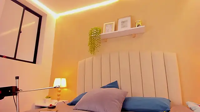 sara kitten19 online show from 03/11/26, 01:39