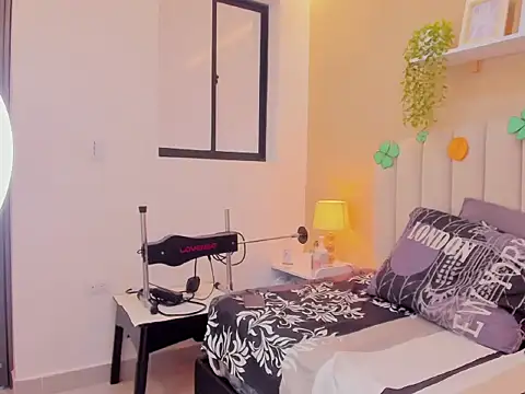 sara kitten19 online show from 03/17/26, 01:25