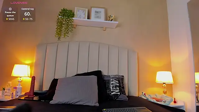 sara kitten19 online show from 04/10/26, 01:38