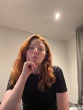 Snapshot of HoneyBunny18 chatting on 02/23/26, 05:54 HoneyBunny18 online show from 02/23/26, 05:54