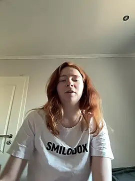 Snapshot of HoneyBunny18 chatting on 02/25/26, 02:16 HoneyBunny18 online show from 02/25/26, 02:16