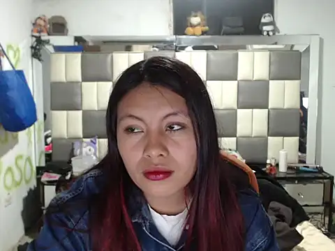 Snapshot of dulcecandy1919 chatting on 02/20/26, 05:15 dulcecandy1919 online show from 02/20/26, 05:15