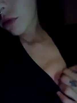 Snapshot of LAMALASUERTE chatting on 03/03/26, 03:23 LAMALASUERTE online show from 03/03/26, 03:23