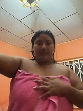 Snapshot of ale_sweet53 chatting on 02/21/26, 05:52 ale sweet53 online show from 02/21/26, 05:52