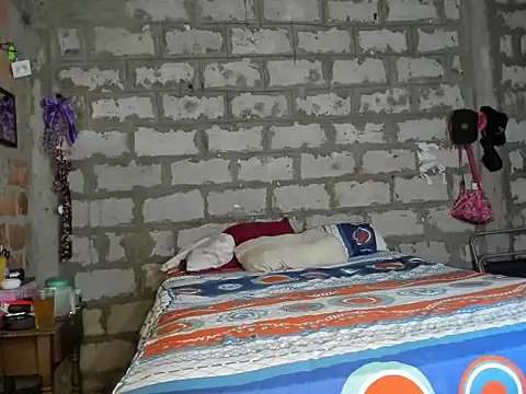 Snapshot of ale_sweet53 chatting on 03/01/26, 04:36 ale sweet53 online show from 03/01/26, 04:36