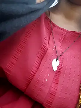 Snapshot of wifedesi7050 chatting on 06/18/26, 11:25 wifedesi7050 online show from 06/18/26, 11:25
