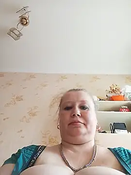 Snapshot of KiraStanton chatting on 07/09/26, 01:48 KiraStanton online show from 07/09/26, 01:48