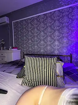 Olivia Noor online show from 03/29/26, 06:41