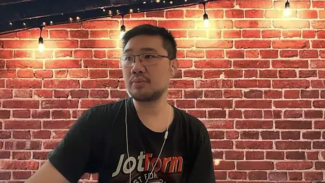 Snapshot of jasonryu2025 chatting on 02/26/26, 10:03 jasonryu2025 online show from 02/26/26, 10:03