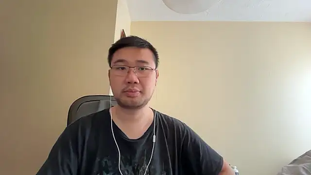Snapshot of jasonryu2025 chatting on 05/21/26, 10:44 jasonryu2025 online show from 05/21/26, 10:44