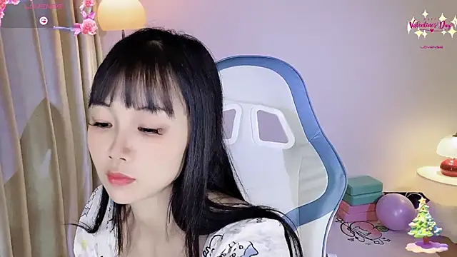 okyssa online show from 04/29/26, 03:16