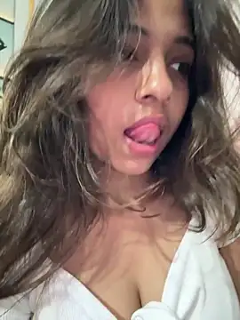 Snapshot of its_anuuu chatting on 03/02/26, 09:27 its anuuu online show from 03/02/26, 09:27