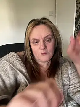 Busty-GilfQuinn online show from 02/27/26, 10:26