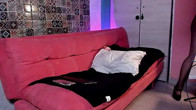 Baby foxx online show from 04/15/26, 11:06