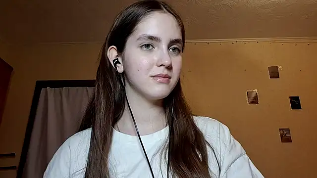 Snapshot of Katelemon chatting on 02/21/26, 03:24 Katelemon online show from 02/21/26, 03:24