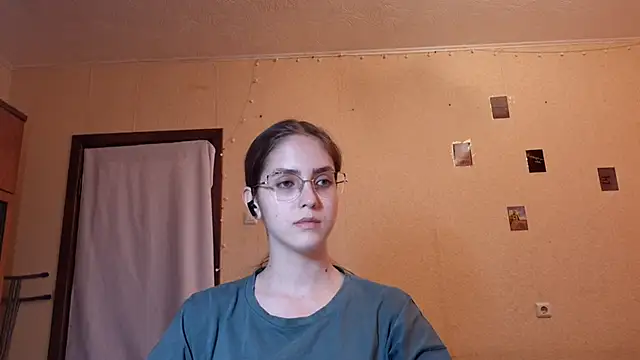 Snapshot of Katelemon chatting on 06/21/26, 03:36 Katelemon online show from 06/21/26, 03:36