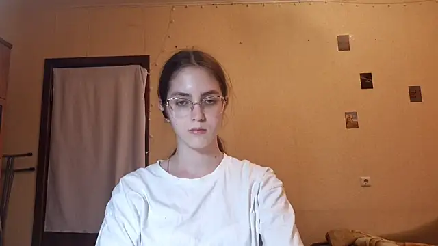 Snapshot of Katelemon chatting on 07/15/26, 03:06 Katelemon online show from 07/15/26, 03:06