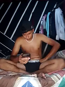 Snapshot of zeus23cm1 chatting on 03/03/26, 12:55 zeus23cm1 online show from 03/03/26, 12:55