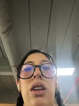 Snapshot of susi_chimm chatting on 02/24/26, 02:04 susi chimm online show from 02/24/26, 02:04