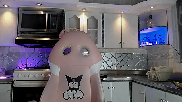 CrisOzzz online show from 03/15/26, 06:03