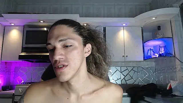 CrisOzzz online show from 04/09/26, 06:13