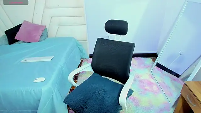 Snapshot of Red-april chatting on 02/25/26, 02:05 Red-april online show from 02/25/26, 02:05